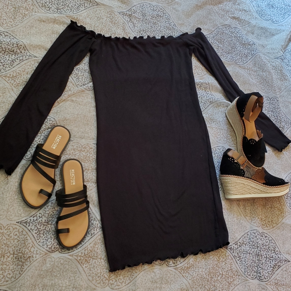 Cold shoulder mini dress